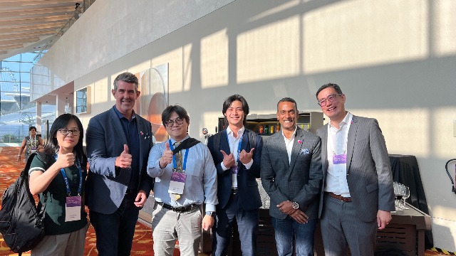 Global Digital 在Partner Day上的合照 (GD Vicki, Quest, Ray, DocuSign VP Kartik, SD Kelly Yu.)